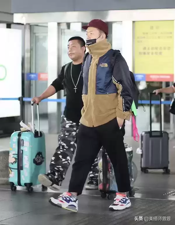 微胖男生冬季穿搭攻略：杜海涛私服解析，轻松穿出高级感