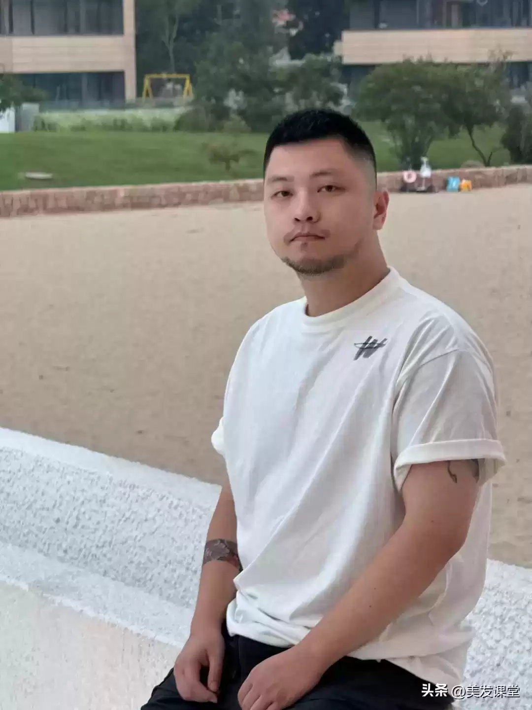 男胖子穿衣搭配 男胖子理什么发型？显脸小高级感全靠这几款，选对发型超级帅