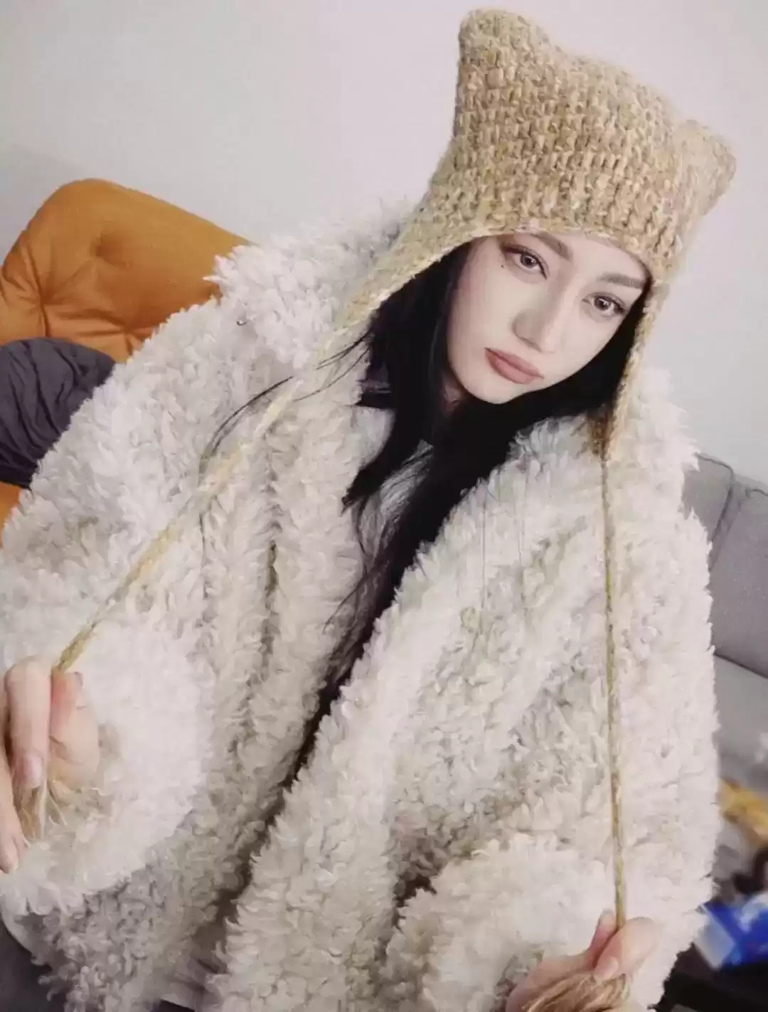 女明星冬日穿搭秘籍：时髦与保暖的完美平衡