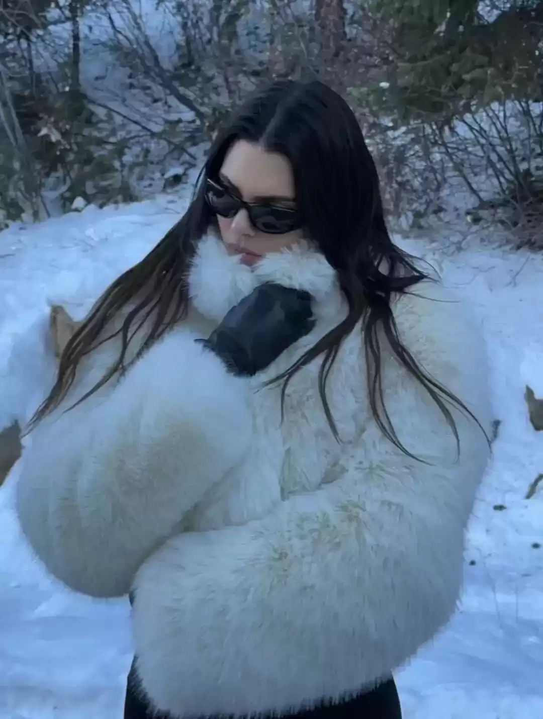 女明星冬日穿搭秘籍：时髦与保暖的完美平衡