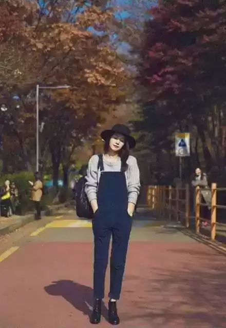 高圆圆穿衣搭配图片 气质女神高圆圆，穿衣搭配颜色不重要，关键是款式的选择，太美了