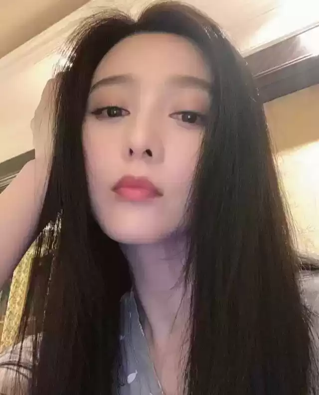 微胖女性穿搭秘籍：2大显瘦法则，轻松提升气质与魅力