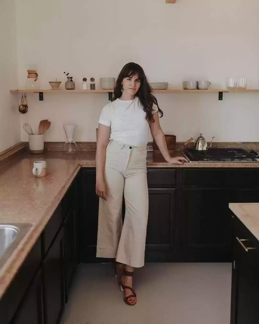 微胖女性穿搭秘籍：2大显瘦法则，轻松提升气质与魅力