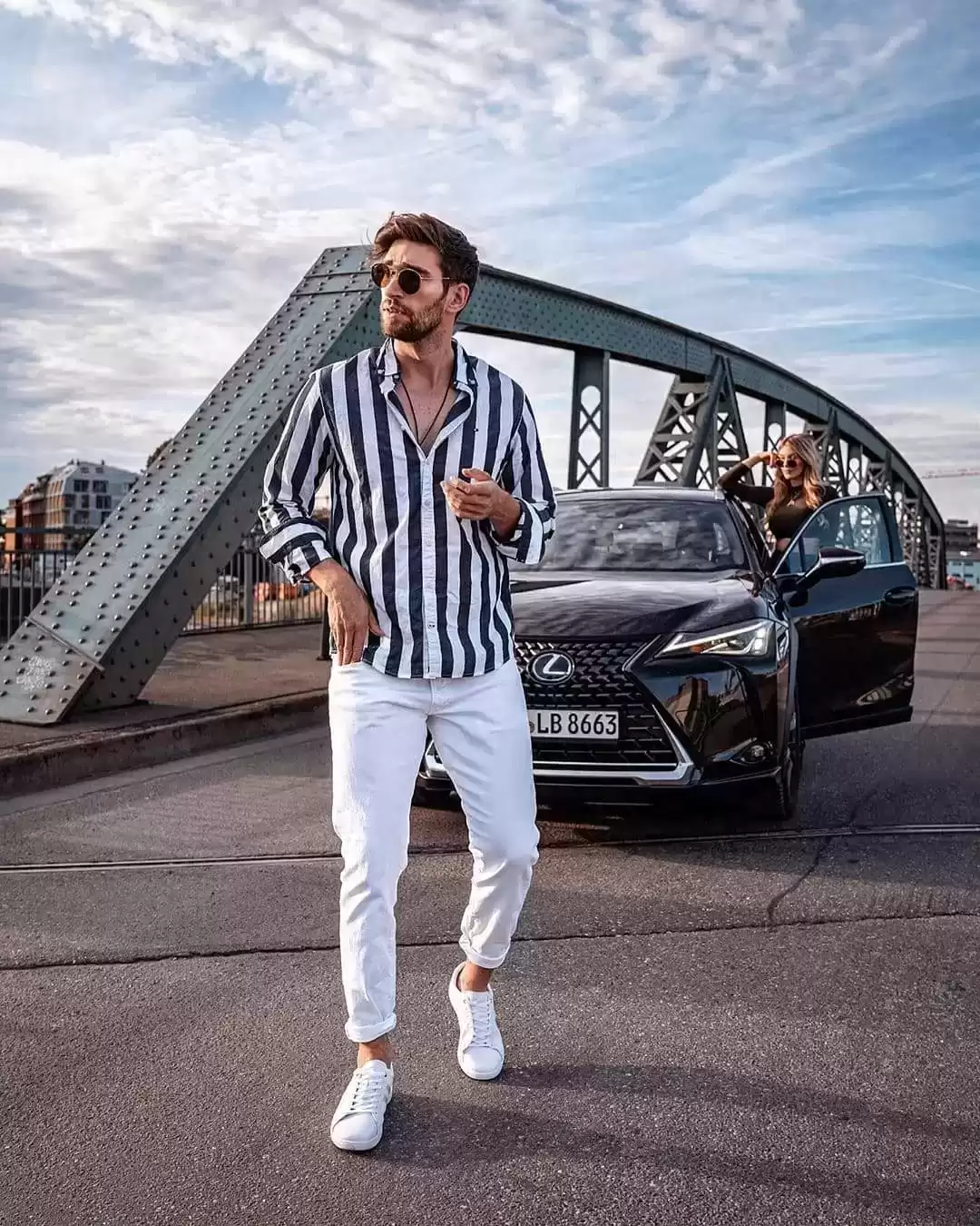 男士夏季穿搭终极指南：掌握这些技巧，轻松变身时尚达人