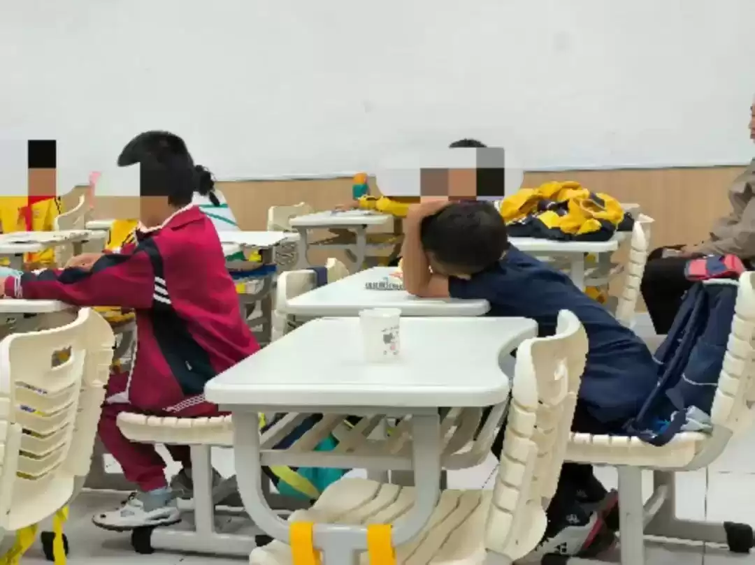 广州降温季节青少年穿衣指南：家长如何科学搭配孩子衣物