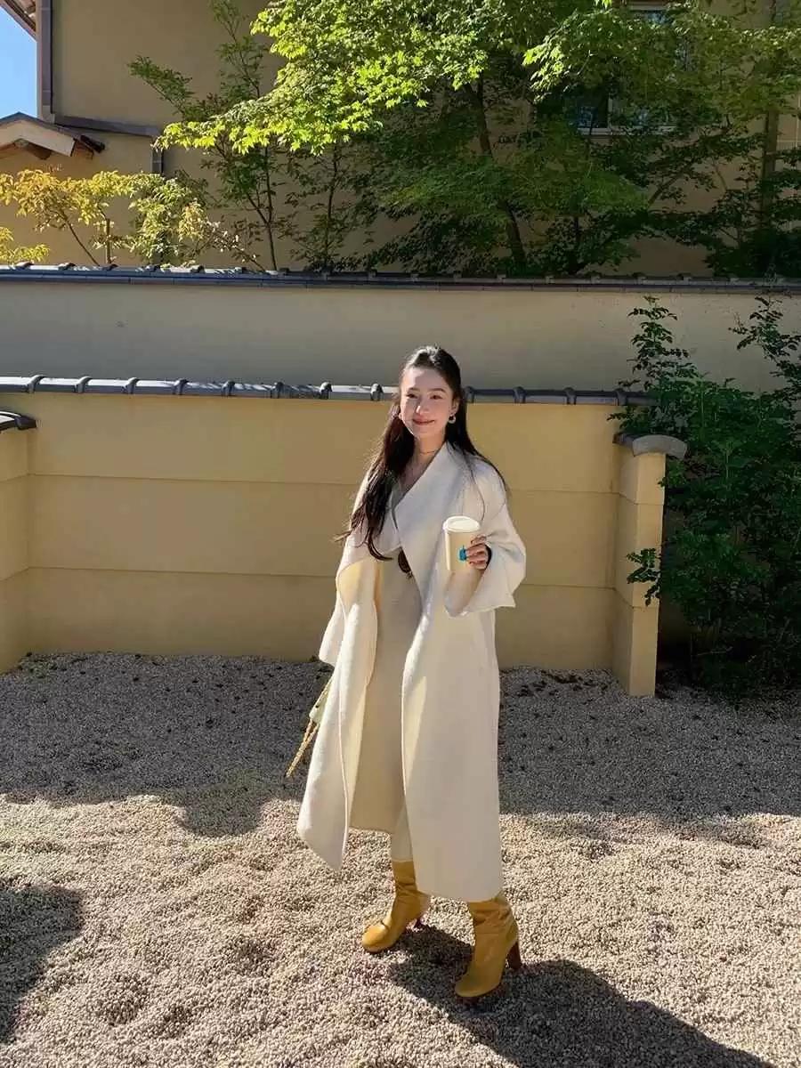 冬天女装穿搭指南:35+女性冬日搭配,简约高级又时尚