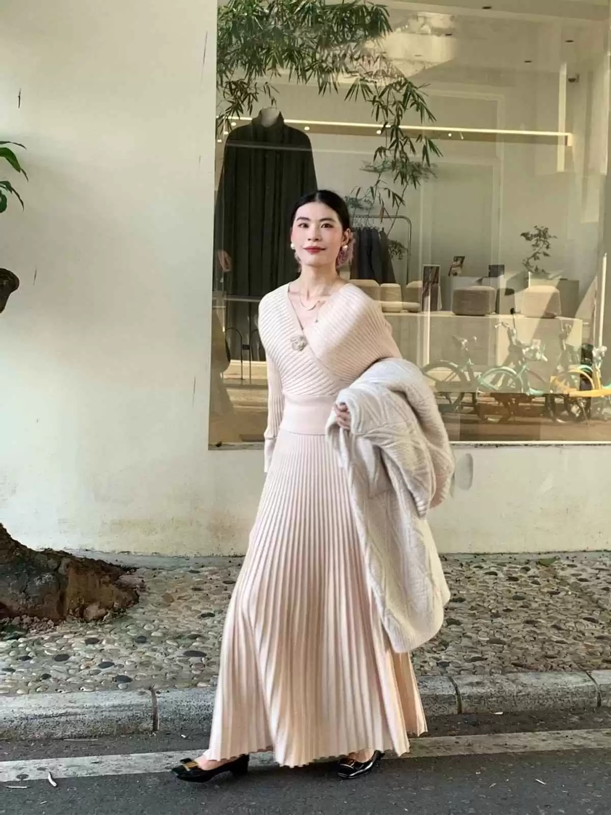 冬天女装穿搭指南:35+女性冬日搭配,简约高级又时尚