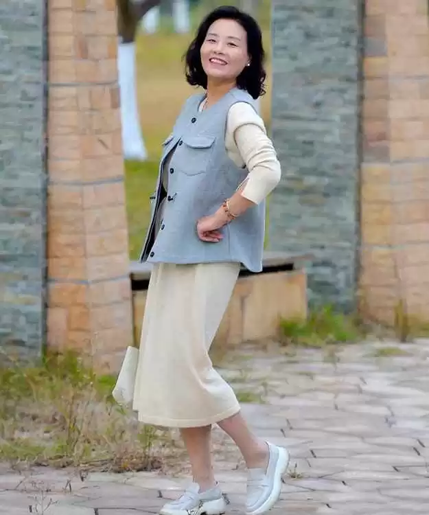 微胖女生春秋穿衣搭配 微胖女生春秋穿衣搭配