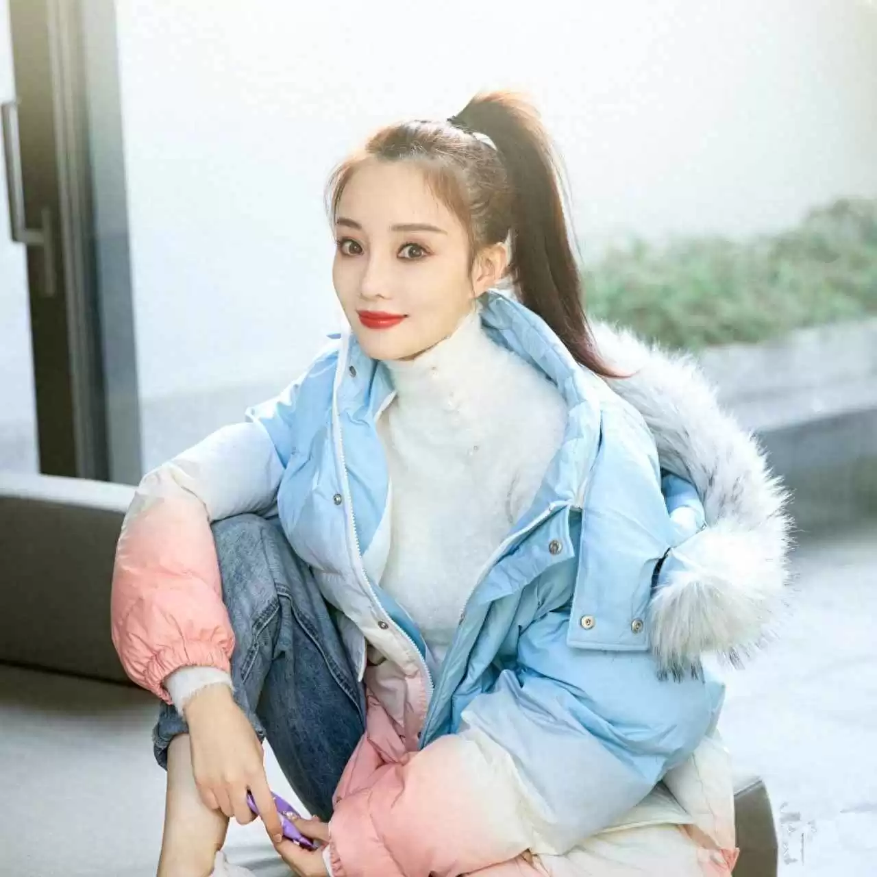 李小璐私服穿搭全解析：跨年缺席却凭时尚造型霸屏热搜