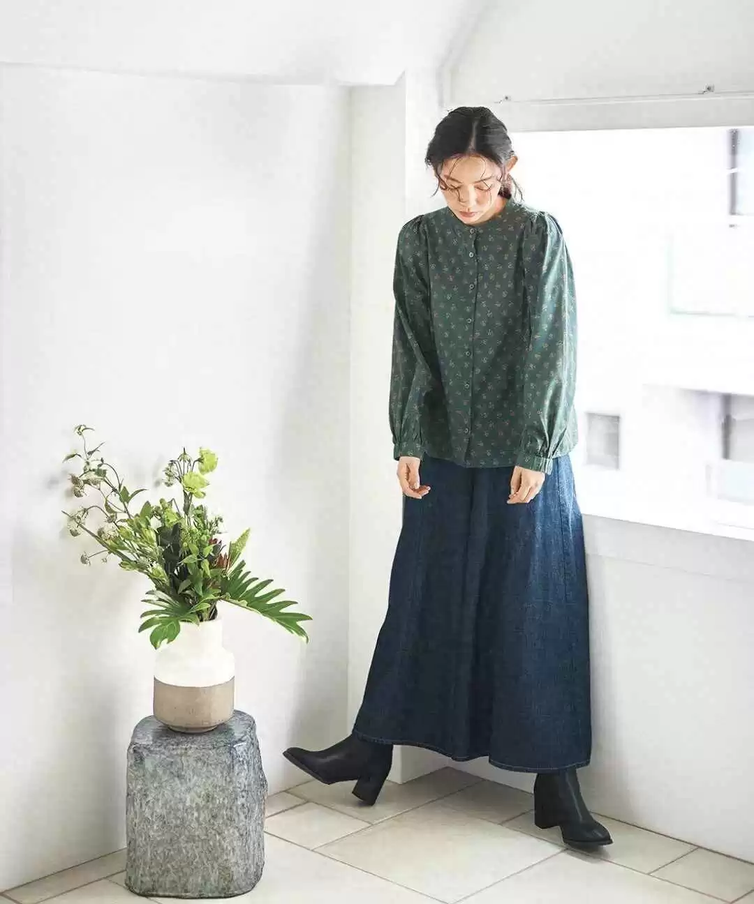 秋冬森林系穿搭指南：恬淡风格寻觅心灵宁静