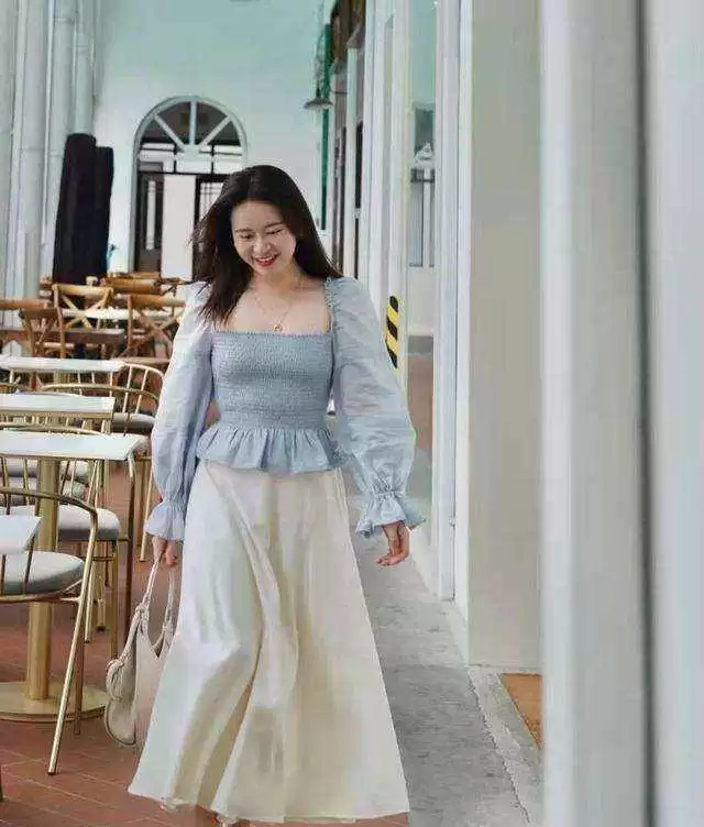 胖女生穿衣搭配秘籍:告别油腻标签,今年穿出高级时尚感!