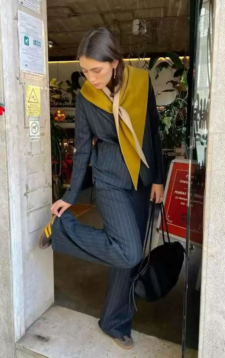 2014初秋穿衣搭配 她们说这才是秋天最实用的单品!6种穿法都帮大家总结好了