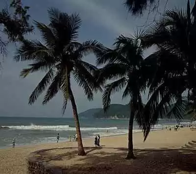 海南冬季旅居全攻略：穿衣搭配与热门地区选择指南