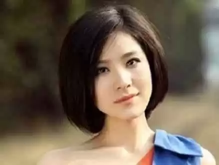 时髦女人都爱这么穿！32套日常穿搭减龄显气质，潮流搭配指南