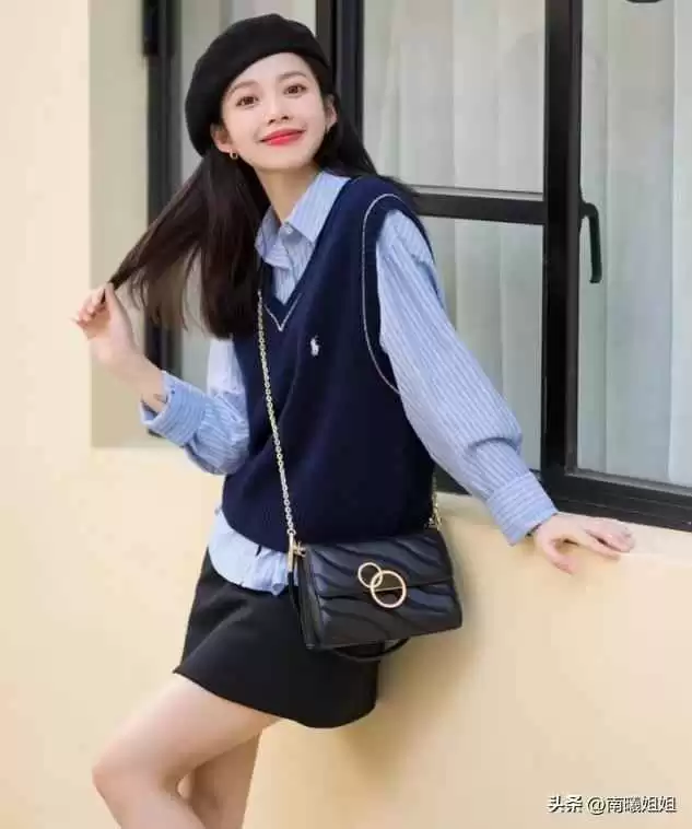 小个子女生秋冬穿搭秘籍:短裙+乐福鞋、九分裤+短靴,显高又时髦