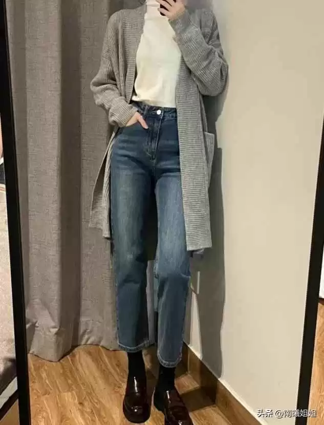 小个子女生秋冬穿搭秘籍:短裙+乐福鞋、九分裤+短靴,显高又时髦