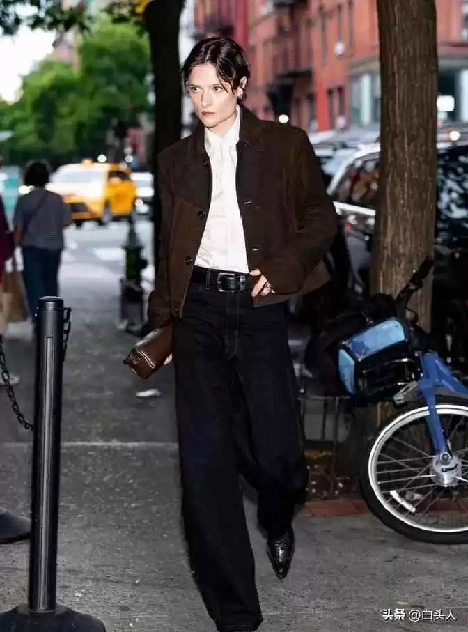 梨形身材救星!弯刀裤秋冬穿搭全攻略,胯宽腿粗一键隐形