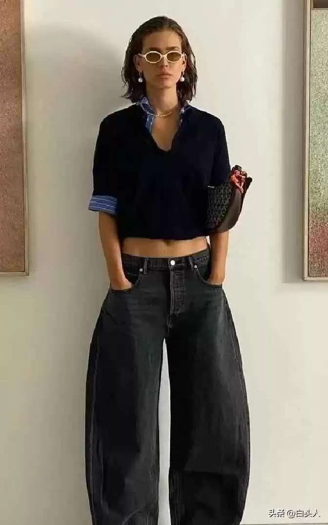 梨形身材救星!弯刀裤秋冬穿搭全攻略,胯宽腿粗一键隐形