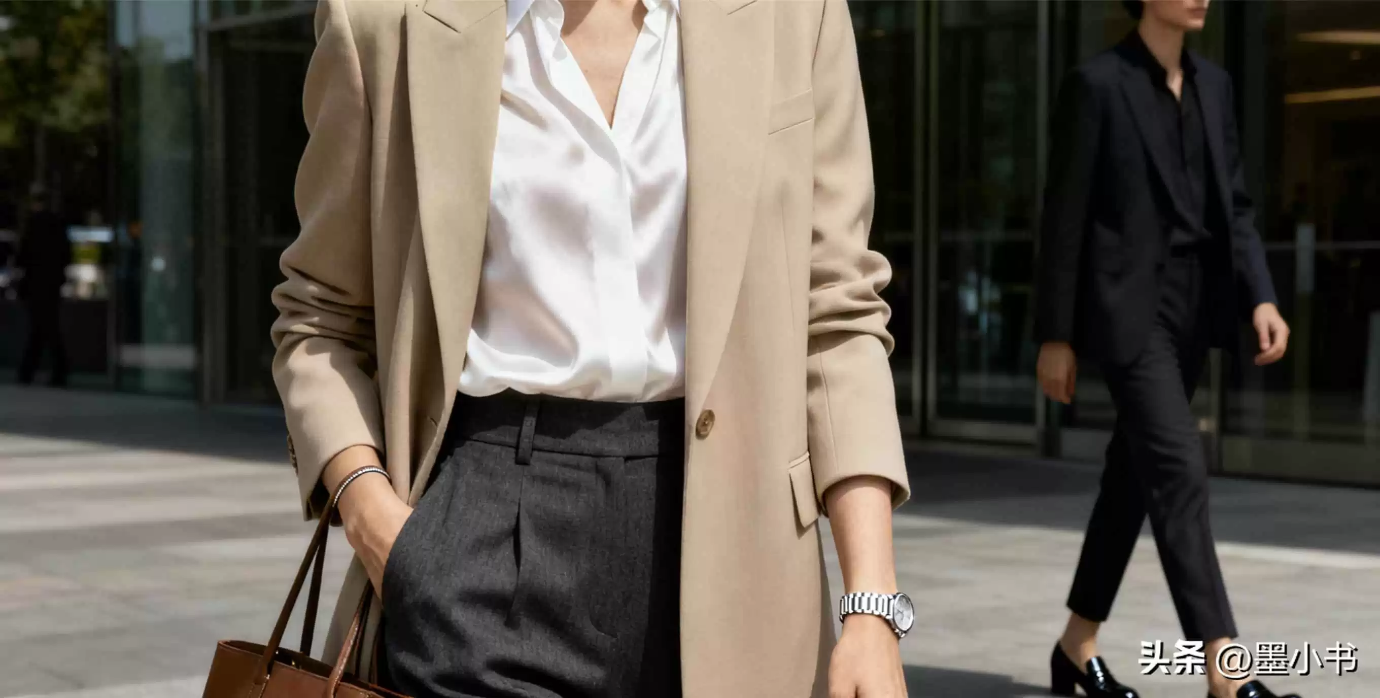 穿衣服休闲怎么搭配?3套“不费力显气质”穿搭方案:通勤约会休闲直接抄 穿衣服休闲怎么搭配?3套“不费力显气质”穿搭方案:通勤约会休闲直接抄