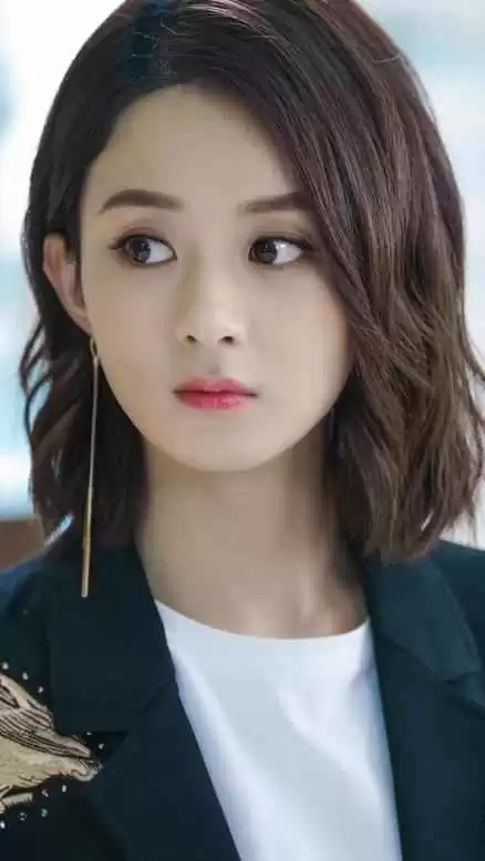 赵丽颖夏天穿搭指南：白裙吃烧烤，下周穿什么美翻天