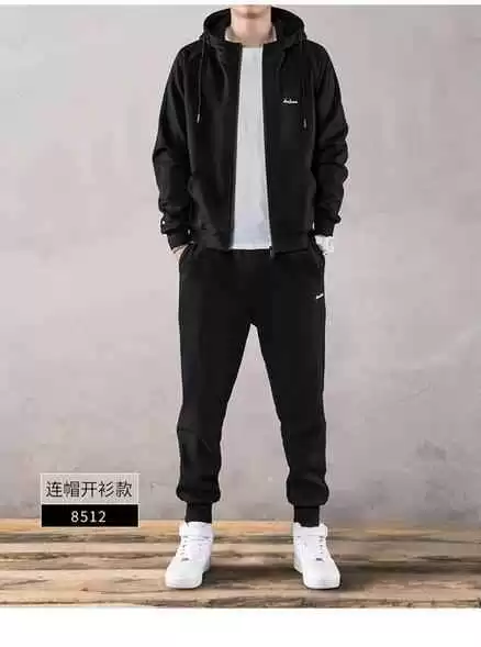 瘦男生冬季穿搭指南：冲锋衣+工装裤，帅气显高又年轻