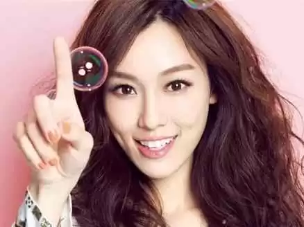 范玮琪时尚穿衣搭配甜蜜攻略