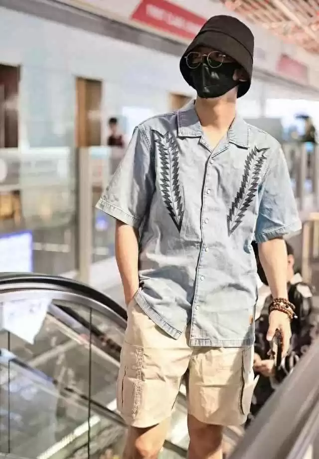 夏季旅游穿衣搭配男：松弛与邋遢一线之隔，男生短裤品味提升指南