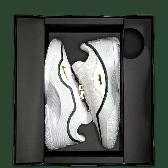 夏天穿衣搭配男23岁必看!LBJ23新配色官图细节全解析