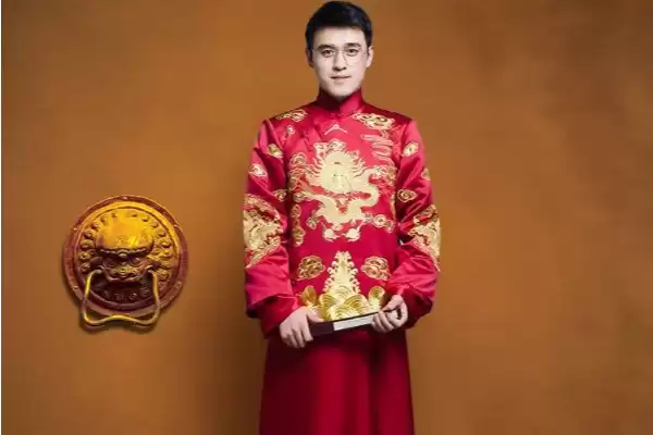 穿越千年的型格：细数中式古代男装里被遗忘的时尚与智慧