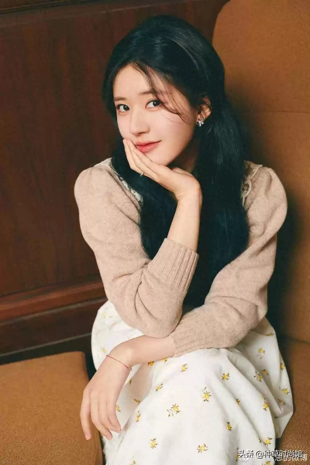 小个子女生冬季穿搭秘籍：155cm轻松显高，穿出170cm气场！