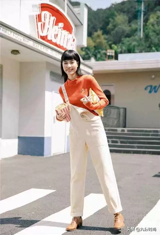 一衣多穿秘籍:少买衣服多搭配,四个技巧变身时尚达人