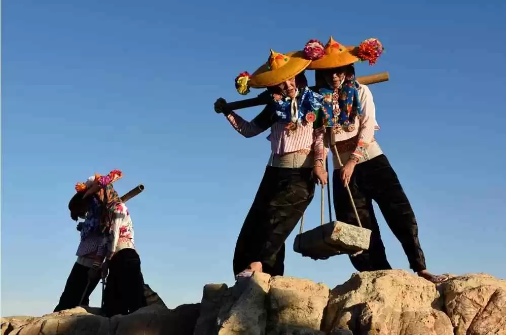 福州穿衣搭配秘籍:福建美女的时尚打扮全解析