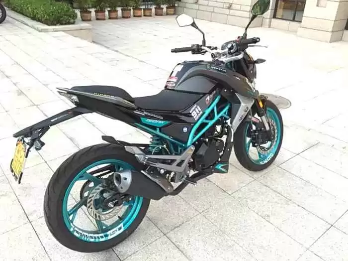 别再说你不知道NK是啥牌子了 别再说你不知道NK是啥牌子了