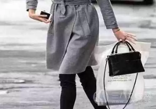 拯救你的灰色西裤!这些上衣搭配公式让你秒变穿搭高手