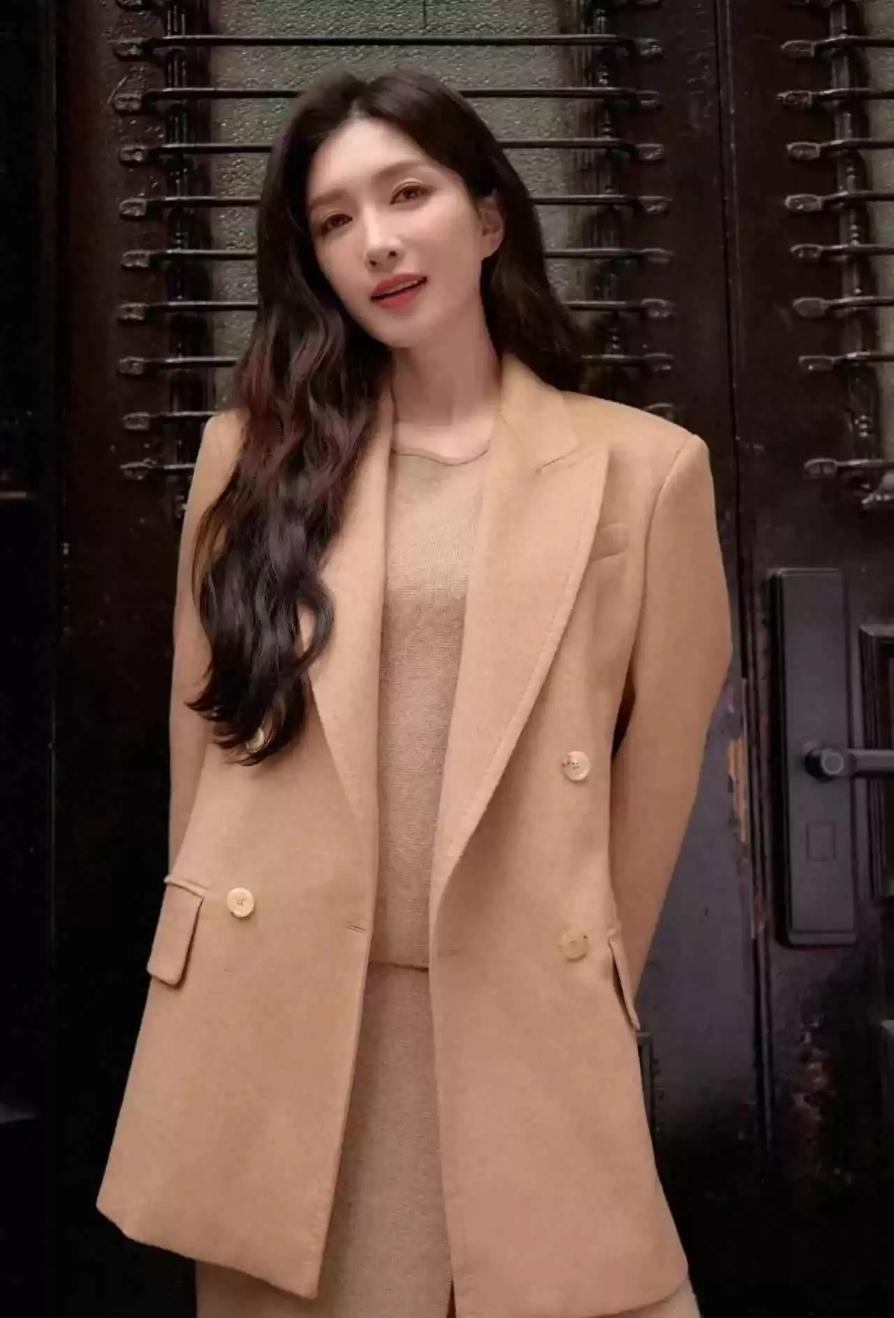 江疏影皮鞋搭配秘诀，穿出时髦高级范儿！