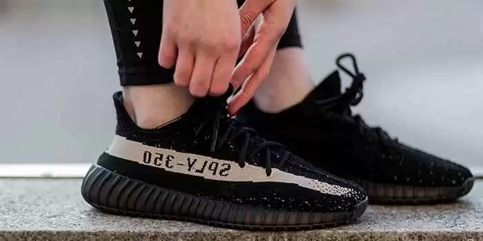 椰子鞋江湖风云录：从侃爷联名到国货遍地，你的下一双该选谁