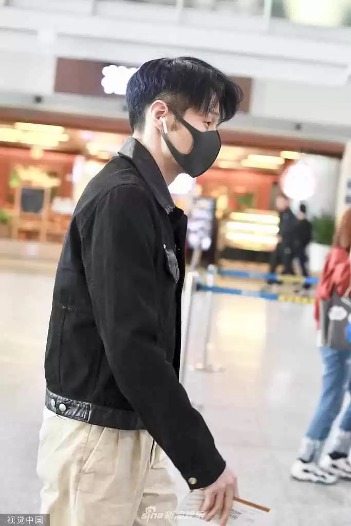 牛仔褂配裤子指南 穿出风格不撞衫