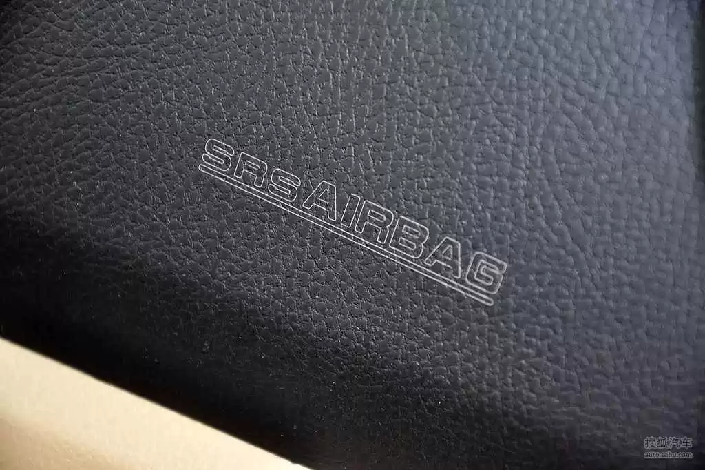 米色到底是个啥颜色聊聊它的门道