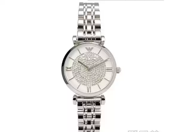 聊透阿玛尼 从一套西装到一个世界 聊透阿玛尼 从一套西装到一个世界