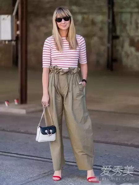 衬衫配裤子不重样 穿对风格每天都有新鲜感