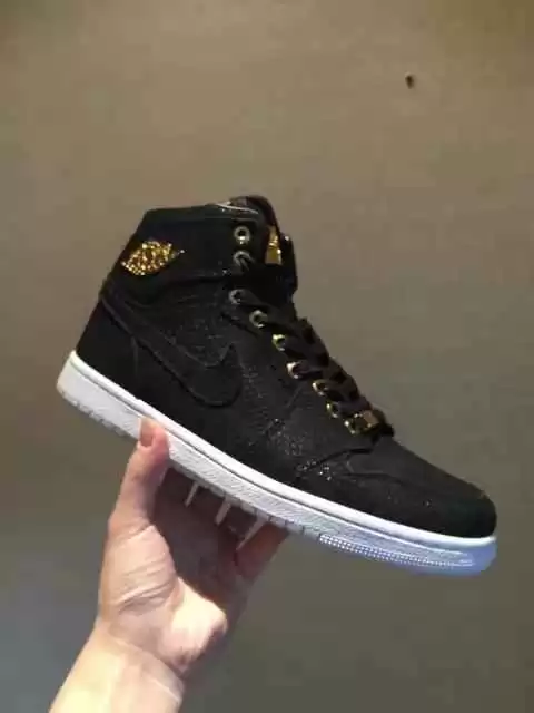AJ1配色挑花眼 这份颜色选购指南让你秒变潮人 AJ1配色挑花眼 这份颜色选购指南让你秒变潮人