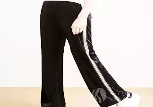 黑裤子配色秘诀从基础到高阶一篇搞定 黑裤子配色秘诀从基础到高阶一篇搞定