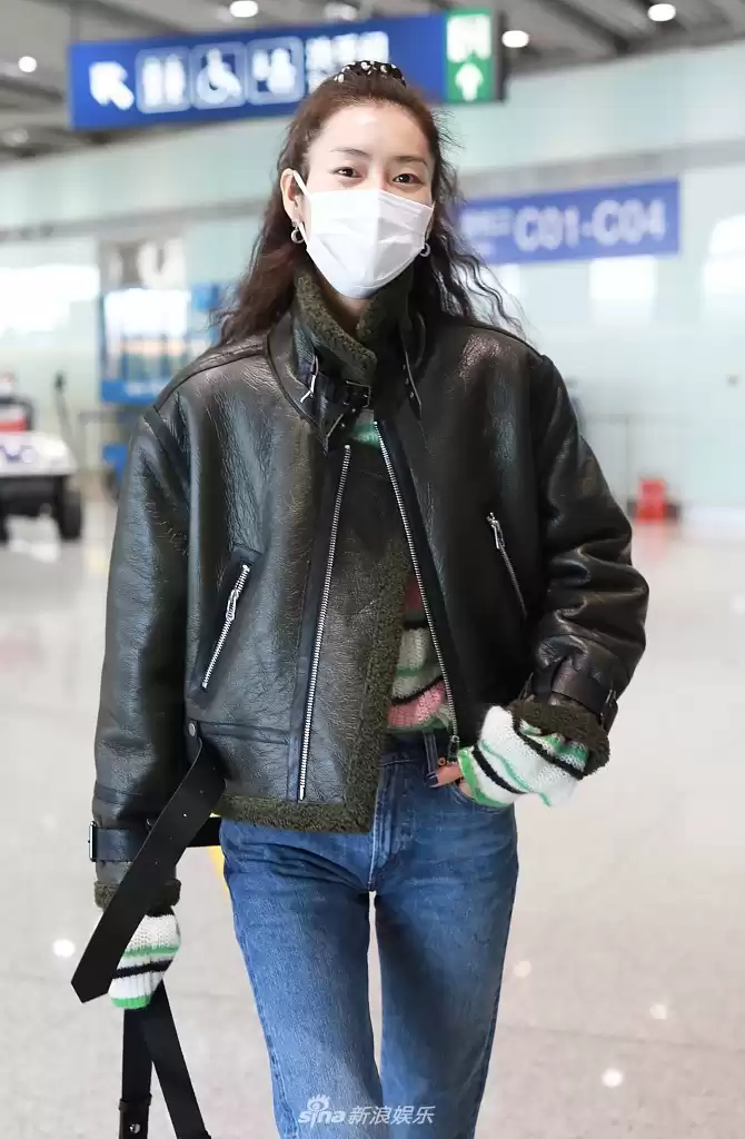 黑色皮衣裤装搭配秘籍让你时髦翻倍