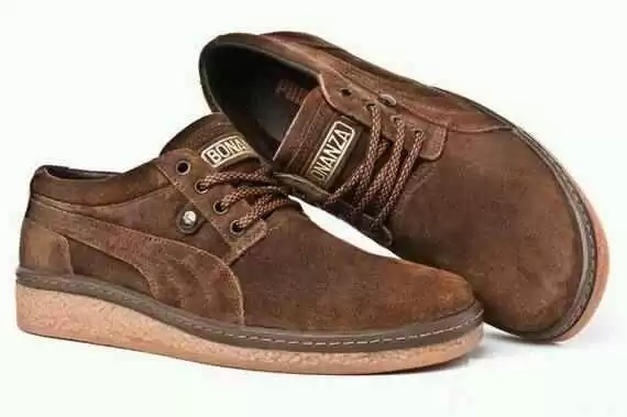 天价鞋款大揭秘：掏空钱包的足下奢华，哪双才是真正的价格金字塔尖？