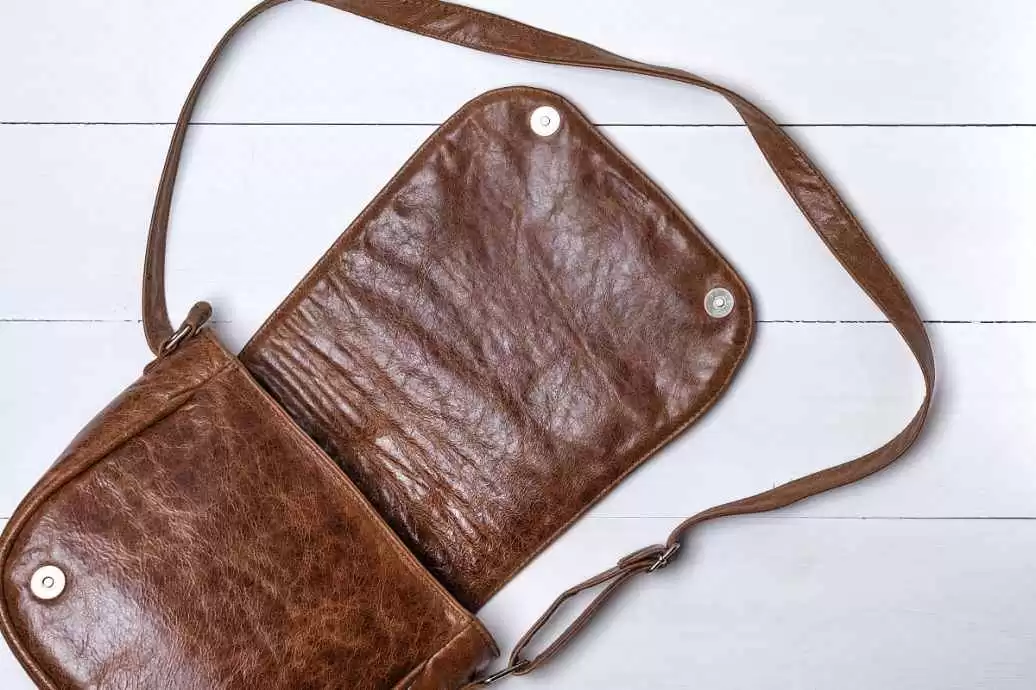 头层牛皮除牛反绒到底啥意思？老司机掏心窝子跟你唠明白