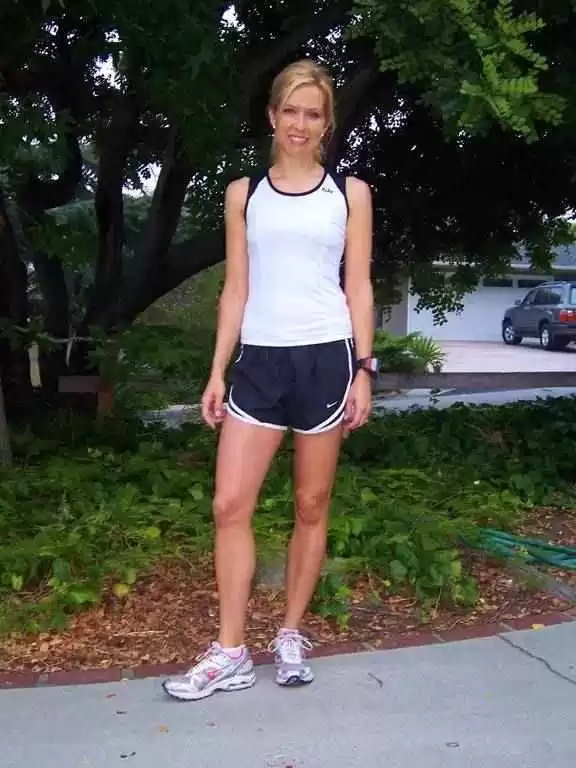 女生跑步穿搭指南 跑得舒适漂亮有技巧