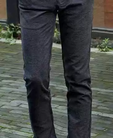 深灰色裤子搭配鞋子秘籍 穿出个性魅力不掉坑