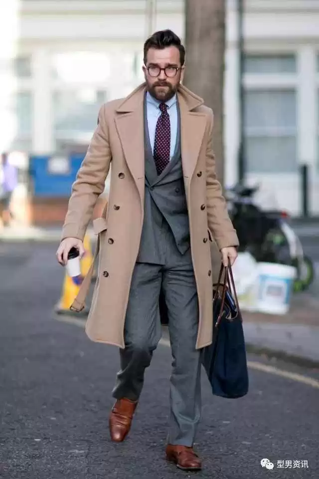 男士风衣配啥鞋才够型 这几双鞋子让你从秋天帅到春天