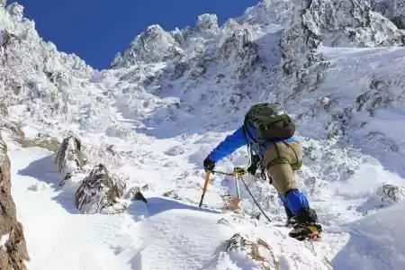登山穿衣终极指南 从新手到老驴的避坑法则