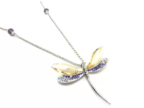 红蜻蜓品牌探秘从童年梦想到国潮鞋履的成长之路